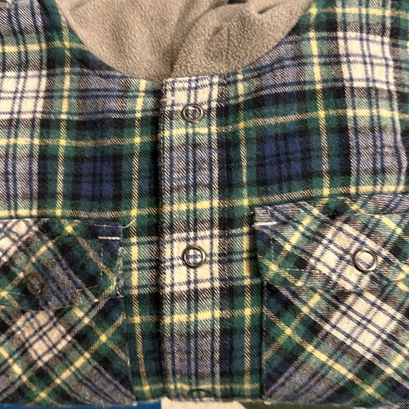 LLBean Little kids Medium Size(5-6) Flannel Hoodie in used like new condition. - Picture 10 of 10